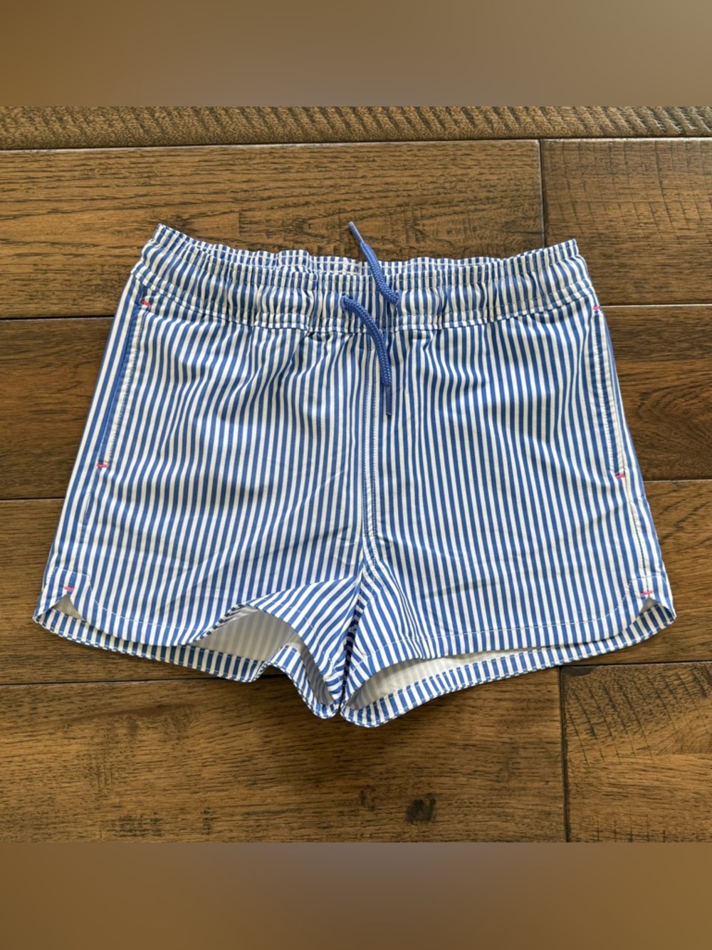 Vineyard Vines Girls’ Blue and White Striped Shorts Size 10-12